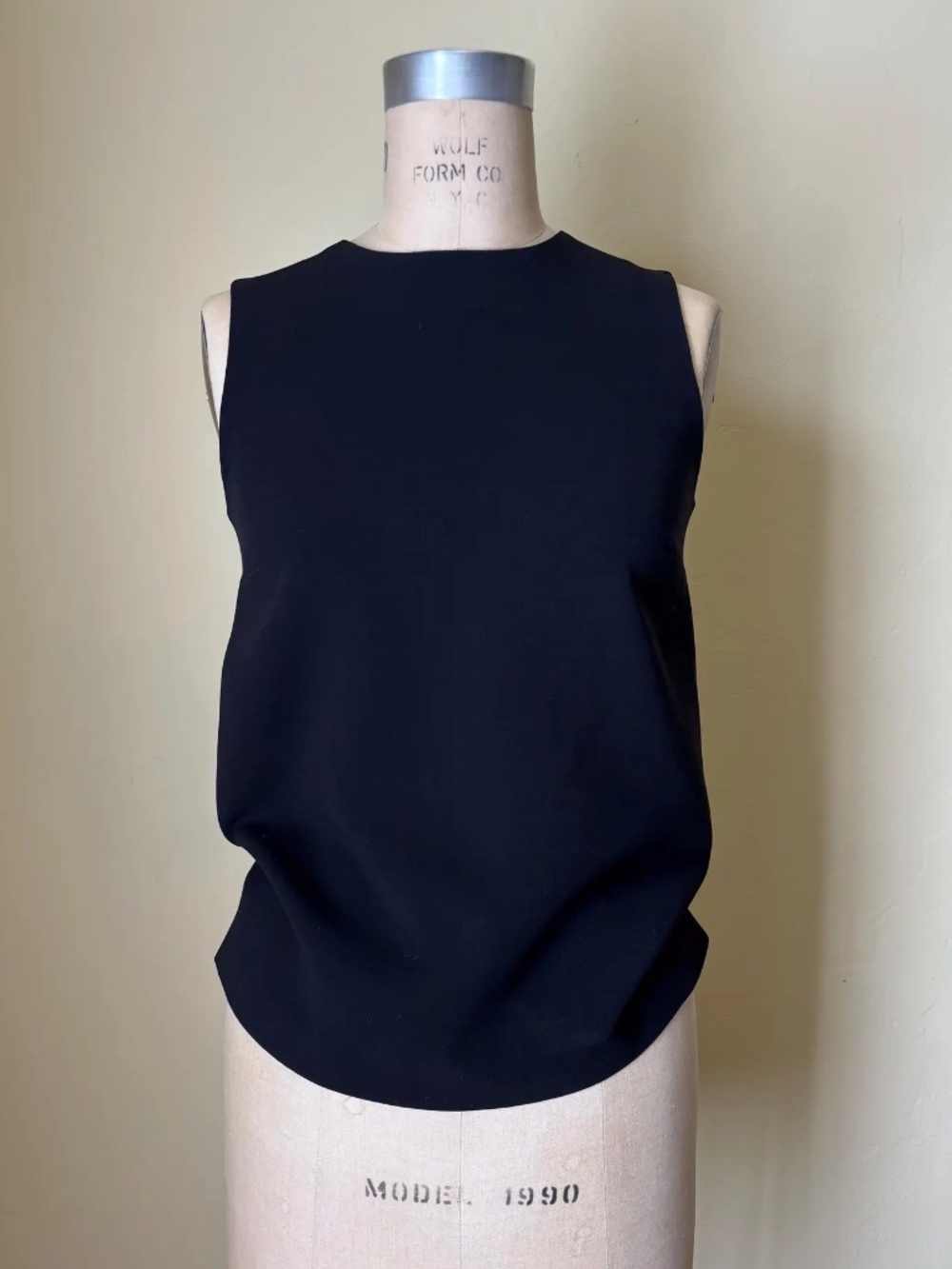 MAXMARA Made In ITALY Black Virgin Wool Sleeveless Tunic Top Blouse 0 2 Designer
